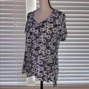 🦄 Philosophy high/low v neck oversized floral tee